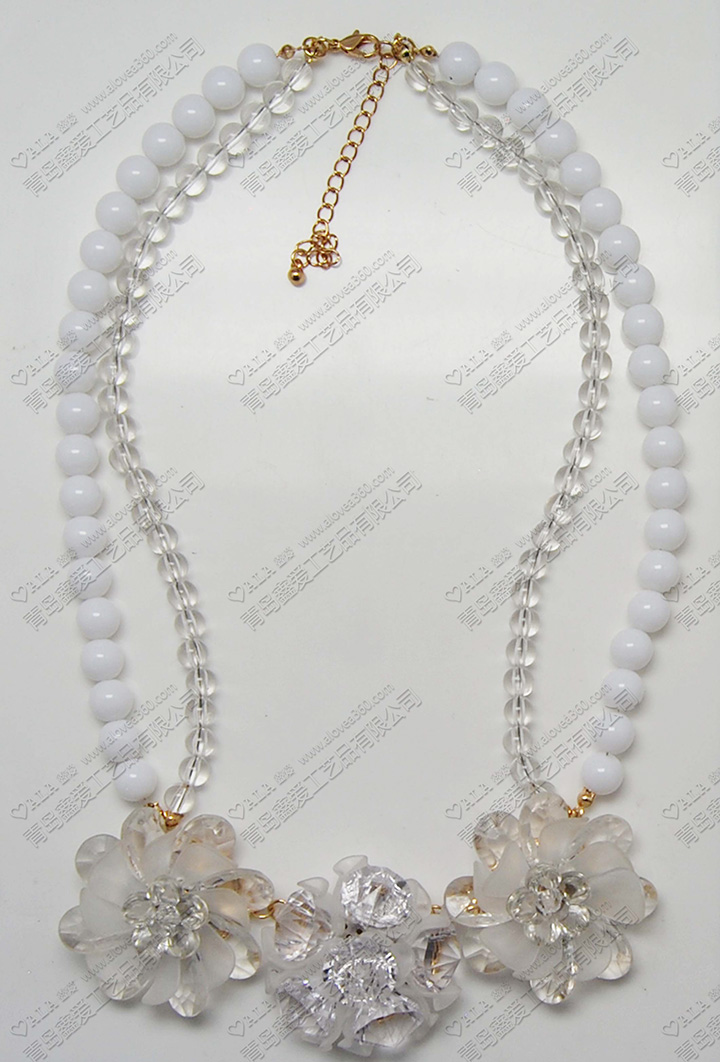 白色透明系编织立体珠子花时尚百搭淡雅珠子项链